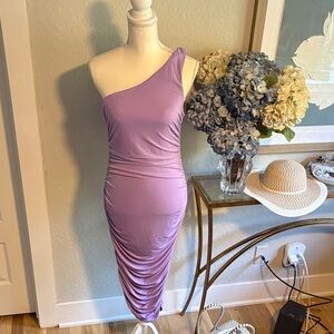 Lulus one shoulder Rouched dress in light purple sz Medium